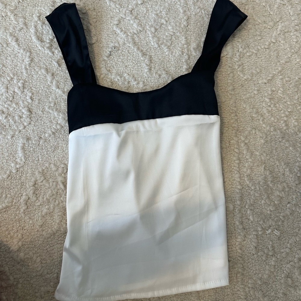 Black and White top